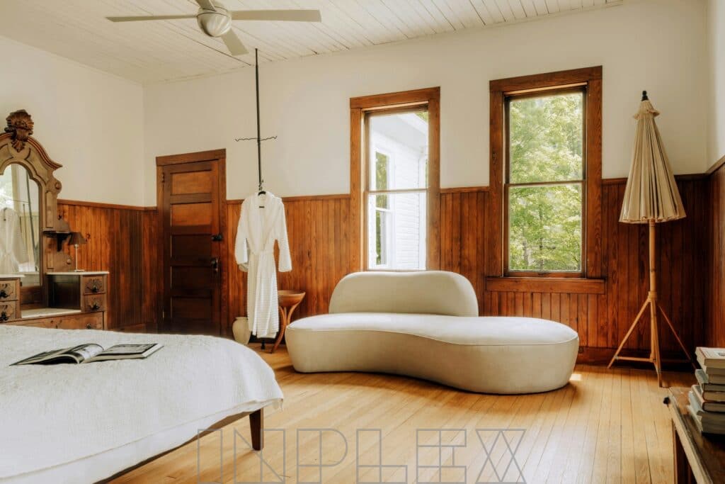 How a Home's Ceiling Height Changes the Way a Space Feels (and Costs)