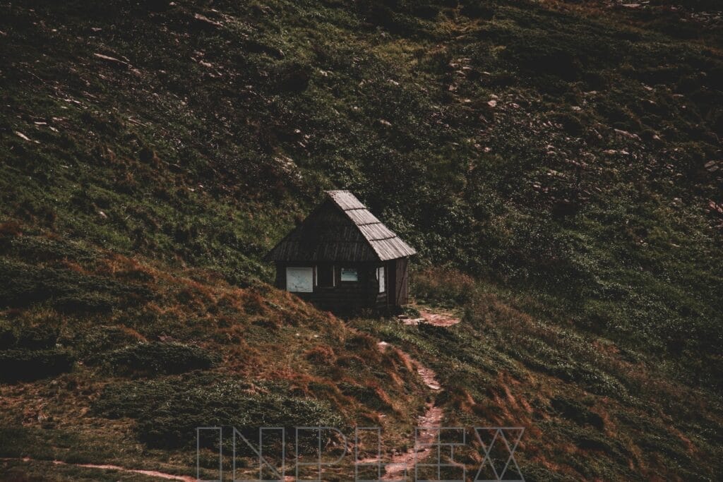 Advantages of Building on a Slope: How Inplex Turns Challenges into Livable Luxury