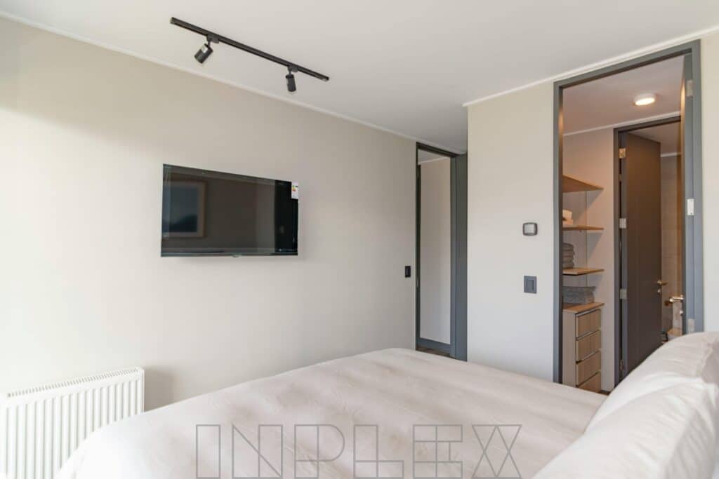 Minimalist Living: Why Less is More in Modern Singapore Homes